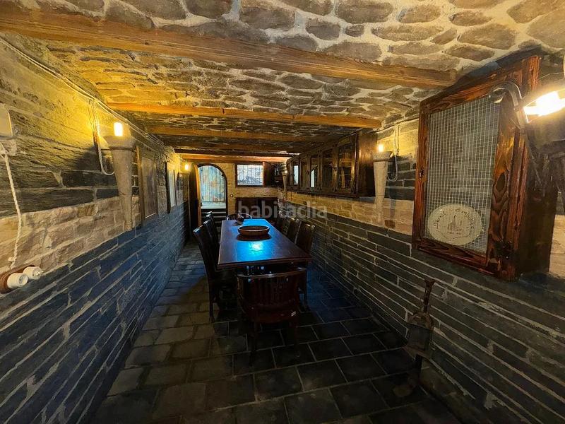 Foto 445d48aa-f3e0-4989-a27b-6e2c25f205c4. Chalet in calle del ouro 24 in Cacabelos