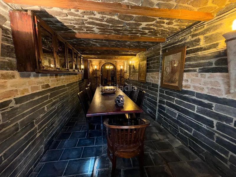 Foto 4c176cba-490c-44af-b4a6-80261cb4aac8. Chalet in calle del ouro 24 in Cacabelos