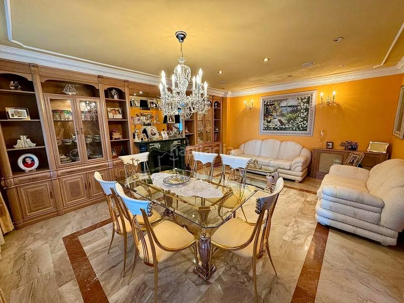 Foto 62c96e2d-4b0b-4074-8dc1-6fa6dcfbd7e3. Chalet in calle del ouro 24 in Cacabelos