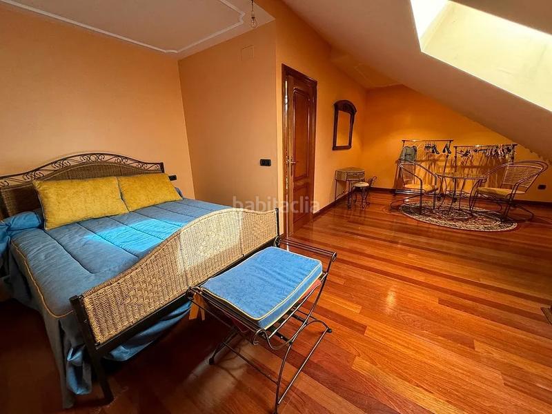 Foto 78302eb6-28d0-4f44-80cd-74a815741689. Chalet in calle del ouro 24 in Cacabelos