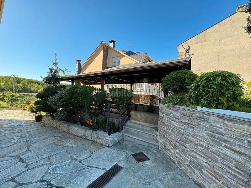 Foto 787a30d4-3bc6-4085-9c06-ca4ffa0c9649. Chalet in calle del ouro 24 in Cacabelos