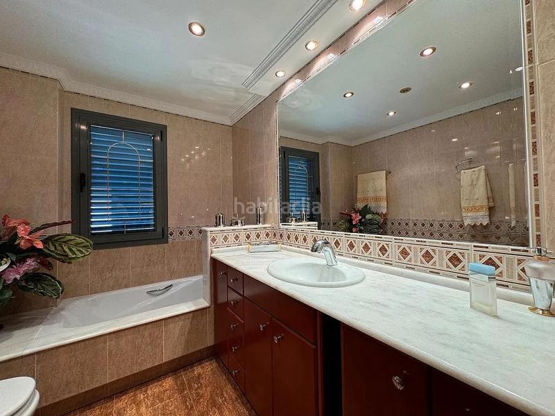 Foto 8fe38208-024c-4bed-8f69-c5b0ffdc93f3. Chalet in calle del ouro 24 in Cacabelos