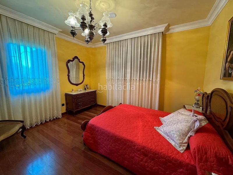 Foto c44da6ec-4ae8-440f-8dfe-223122fe596b. Chalet in calle del ouro 24 in Cacabelos