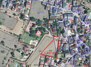 Terreno residencial en Calle la iglesia 12. Parcela urbana centro de campo ponferrada.