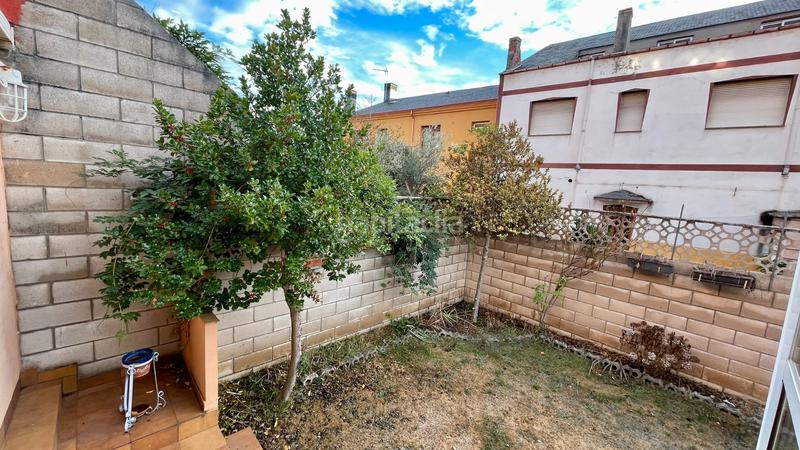 Foto 57e3ef12-6af5-4c57-b107-9bf8ed1eefe4. Casa adossada a calle cid 12 a Compostilla - Columbrianos Ponferrada