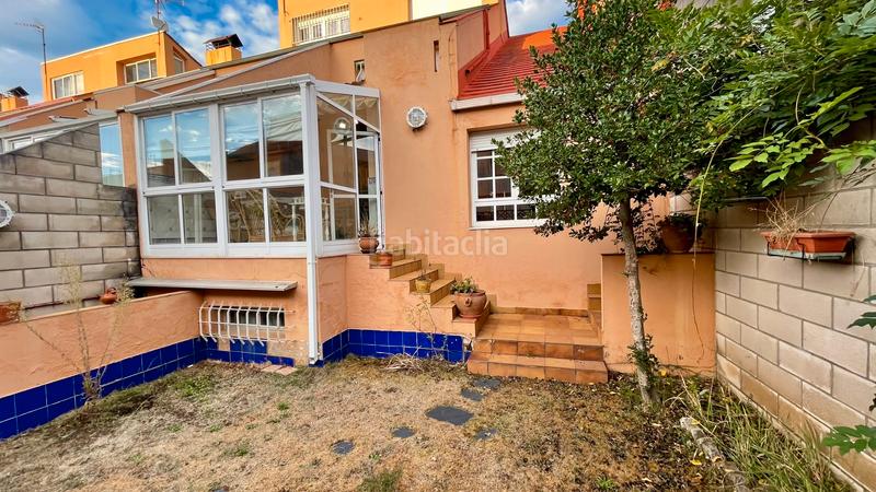 Foto af1b9dd5-53b8-4d08-9001-9d34096d3676. Casa adossada a calle cid 12 a Compostilla - Columbrianos Ponferrada