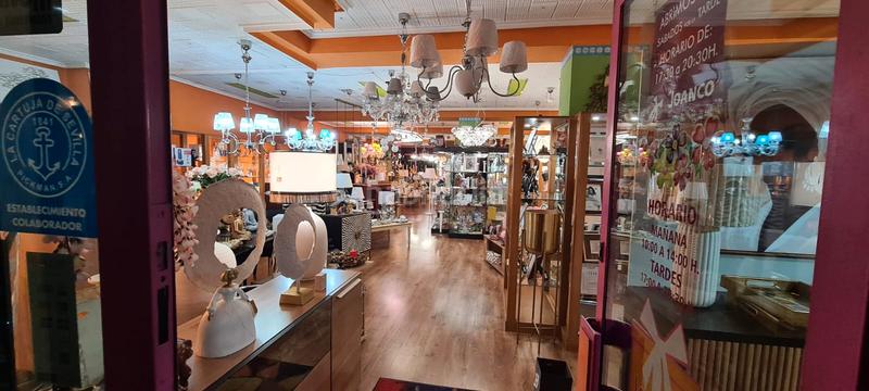 Foto b6fc8a1f-0ef8-44df-aec2-1687790dfb42. Local comercial a avenida de la puebla 20 a Centro Ponferrada