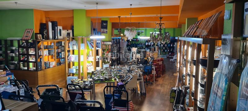 Foto c415105c-349f-4233-8c16-da87dba450b3. Local comercial a avenida de la puebla 20 a Centro Ponferrada