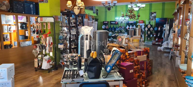 Foto f124b739-a867-4415-8dbd-257e3bcab5a4. Local comercial a avenida de la puebla 20 a Centro Ponferrada