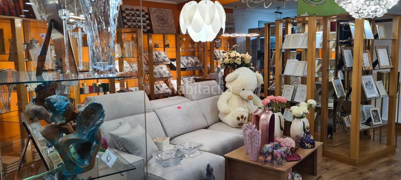 Foto f70511ce-1e4d-4da3-8223-ec6654031ea5. Local comercial a avenida de la puebla 20 a Centro Ponferrada