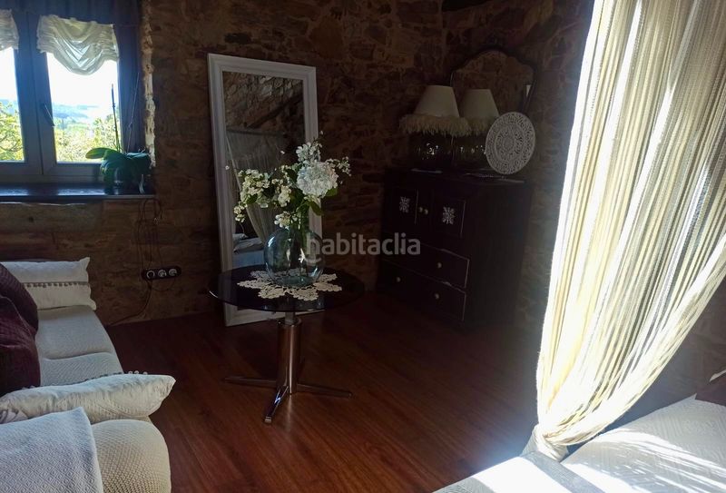 Foto 1ded6fc2-f638-496b-9365-bf40ef1e89c1. Masia a calle carretera 19 a Arganza