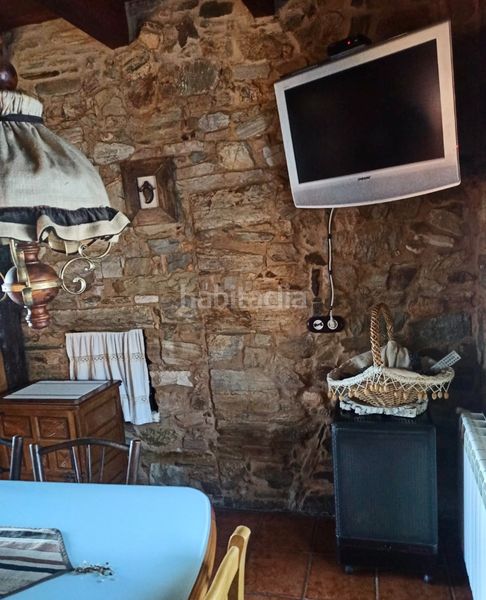 Foto 5b228d61-5cd6-4538-8134-d9928d717b53. Masia a calle carretera 19 a Arganza