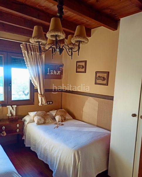 Foto 9924a9db-3555-4b4c-90b0-fc44c393627f. Masia a calle carretera 19 a Arganza