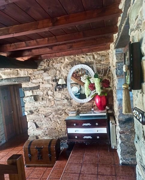 Foto 9aee169a-ff57-477b-8efe-27efe09773ca. Masia a calle carretera 19 a Arganza