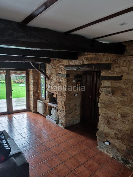 Foto c911b120-6041-4aed-a8db-748a8b63ca8f. Masia a calle carretera 19 a Arganza