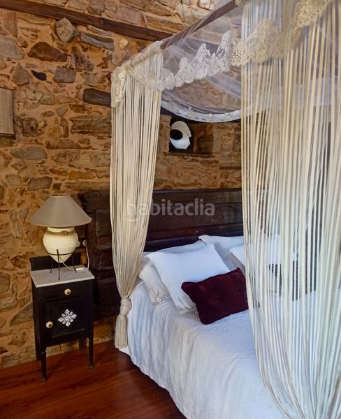 Foto d04fa8d9-a68a-4c2b-a8e6-3ab86b16a401. Masia a calle carretera 19 a Arganza
