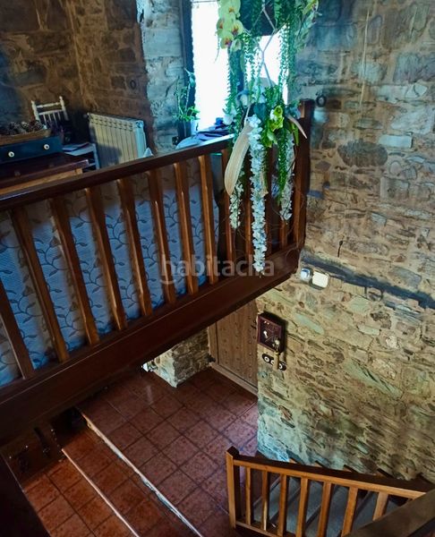 Foto dd20a69d-8982-4cf3-8706-02c46d13d52e. Masia a calle carretera 19 a Arganza