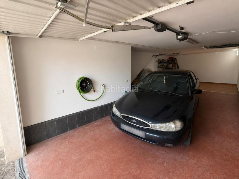 Foto c2e66c2b-9c8b-4ce2-b200-4c6e0948ce06. Casa aparellada amb calefacció aparcament a Cacabelos
