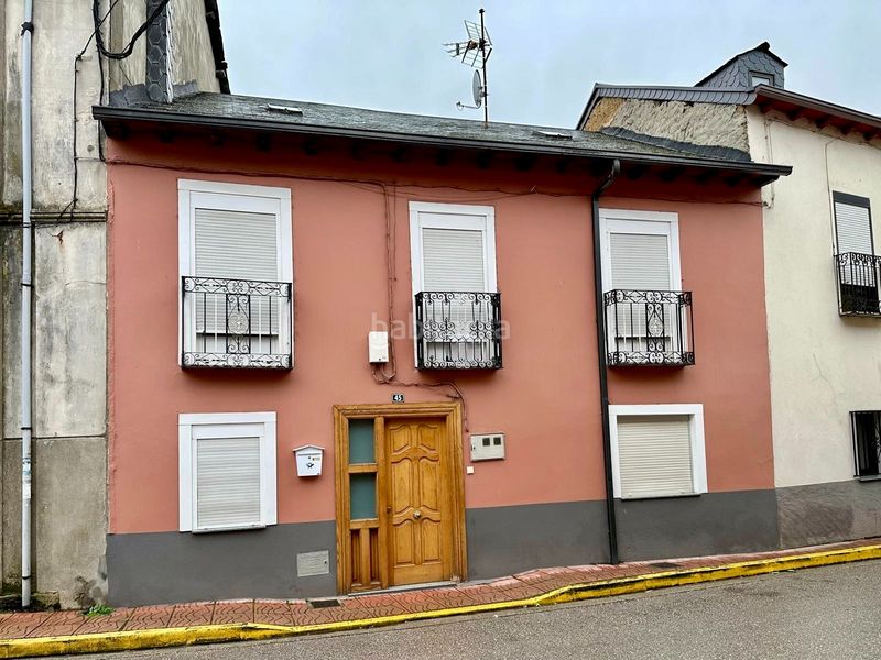 Foto 42e40367-8877-4644-b301-ad8817220b27. Casa a travesía san román de Bembibre 48 a Bembibre