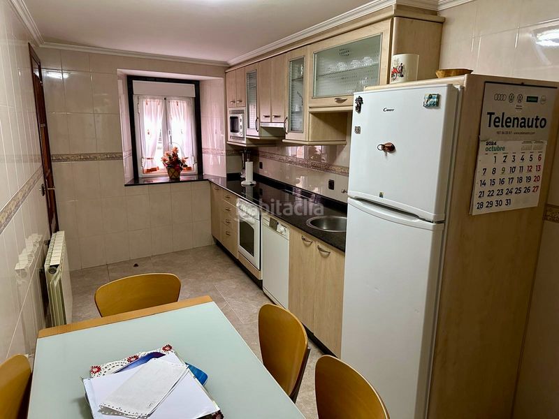 Foto 61f9e4b1-95a9-43a2-9203-03cf968569c0. Casa a travesía san román de Bembibre 48 a Bembibre