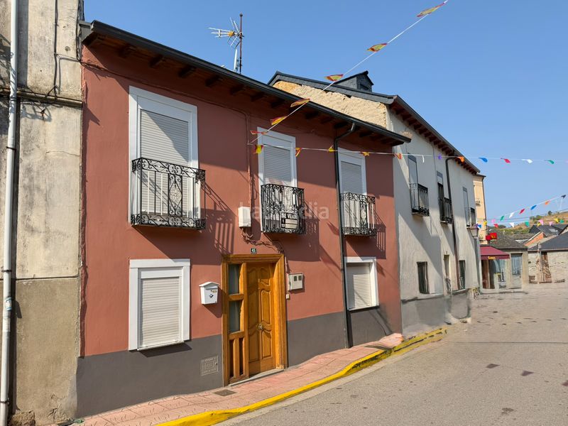 Foto b2830a90-8875-4b3e-bec4-e1c9b7e38e3d. Casa a travesía san román de Bembibre 48 a Bembibre