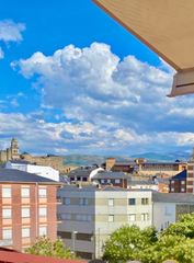 Pis  Calle luciana fernández 14. Piso con terraza - vistas al castillo  y  monte pajariel desde e