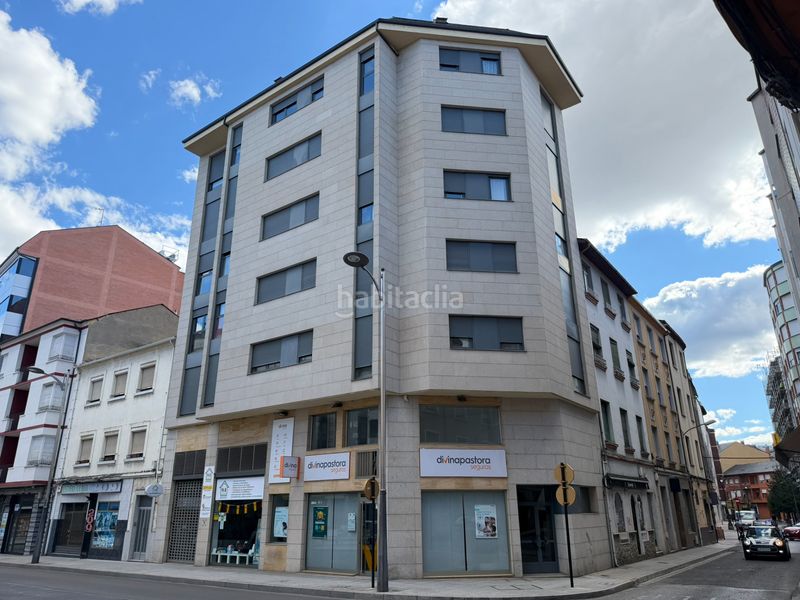 Foto a7cc8424-21fe-425c-a14f-b11d706305d0. Appartamento in calle ramón y cajal 1 in Centro Ponferrada