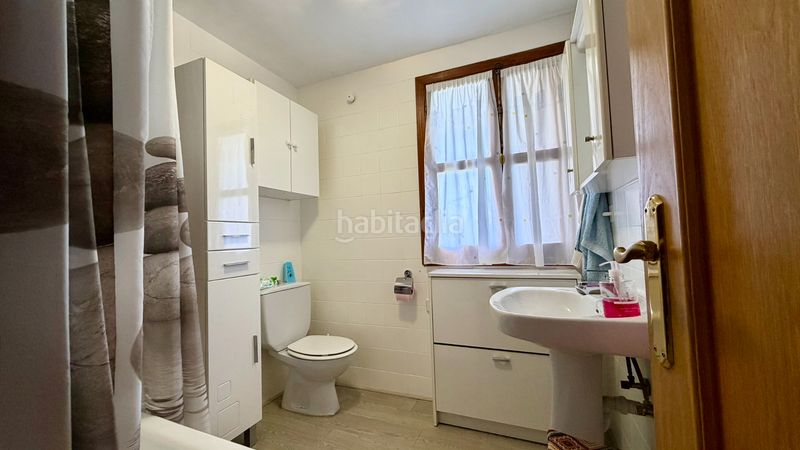 Foto cc4e45a4-ffe3-438a-aeae-0f4db383be18. Casa amb xemeneia calefacció piscina a Cubillos del Sil