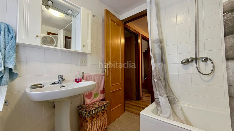 Foto d8646578-10f5-48a7-8eee-898d951fbebe. Casa amb xemeneia calefacció piscina a Cubillos del Sil