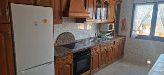 Miete Etagenwohnung in Calle gonzalo méndez de cancio 3. Piso en el centro de tapia