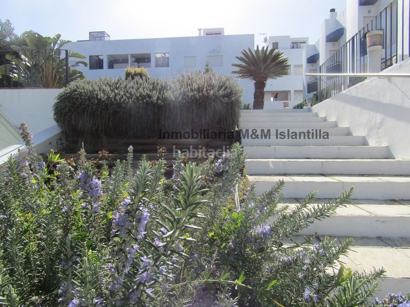 Foto 7d71e9c3-7d80-49e9-8ea9-bff22396f7a6. Casa adossada amb aparcament piscina a Islantilla golf Islantilla