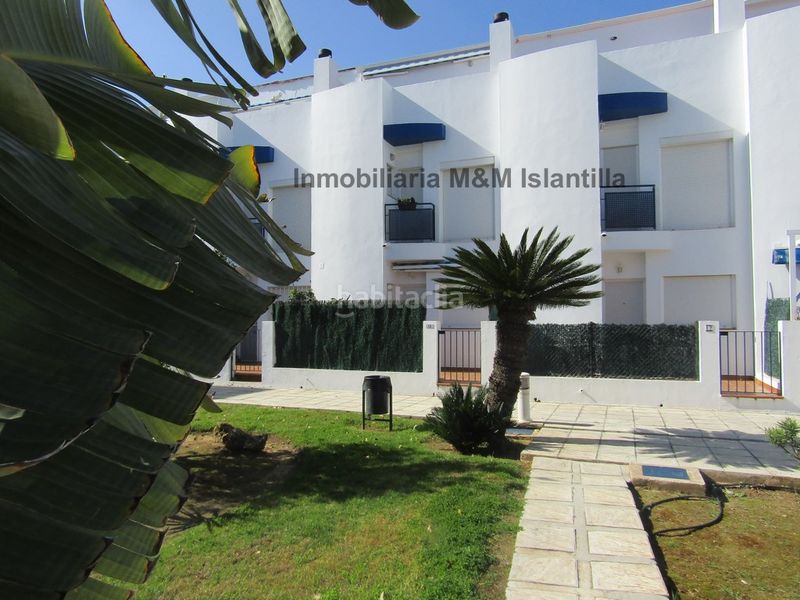 Foto 8ba00a0f-6490-4a0f-b9f0-9cbefa41720f. Casa adossada amb aparcament piscina a Islantilla golf Islantilla