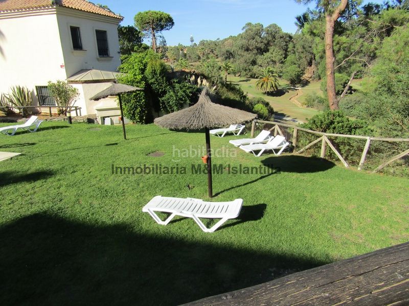 Foto 4e5cdaf5-fc66-4524-8d0e-cd3d7e0ab4c7. Casa adossada amb piscina a Islantilla golf Islantilla