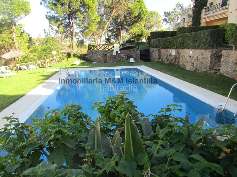 Foto 5deebed8-470d-4263-9334-562d09efd257. Casa adossada amb piscina a Islantilla golf Islantilla