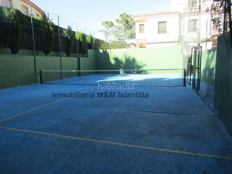 Foto 77f67ad1-1d2a-4872-8dee-41181b2e002c. Casa adossada amb piscina a Islantilla golf Islantilla
