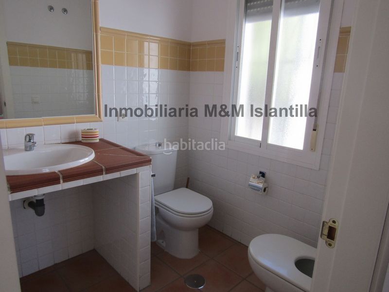 Foto 472b0b55-35dd-46fa-b207-0381b1b17203. Àtic amb xemeneia aparcament piscina a Islantilla golf Islantilla