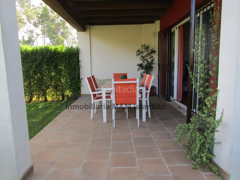 Foto 4aa1b4ec-1dee-4510-8f18-cf5960801751. Casa adossada amb aparcament piscina a Islantilla golf Islantilla