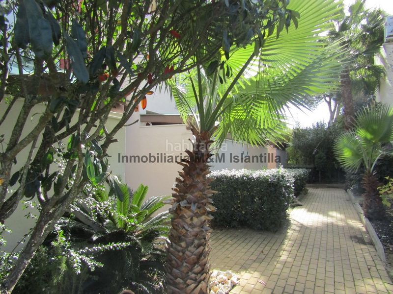 Foto 8c950c1e-1abf-4d07-a1fa-686d368b8a1a. Casa adossada amb aparcament piscina a Islantilla golf Islantilla