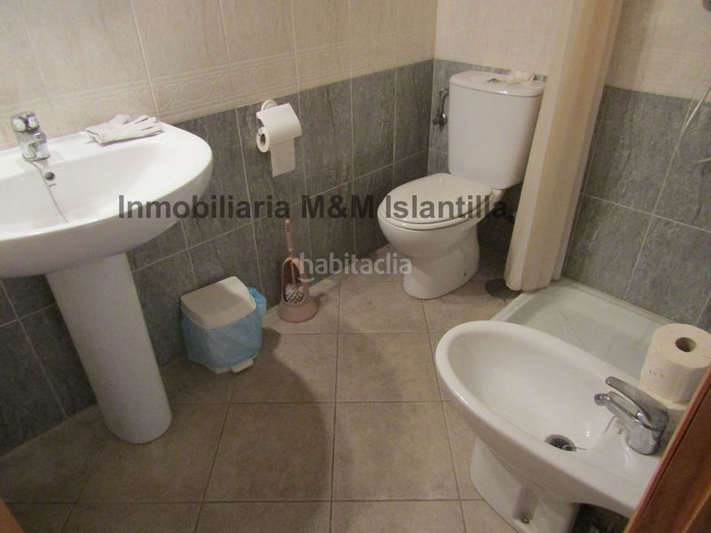 Foto 3ddbd356-1851-4edb-aa3f-1e394cc0d5b0. Casa adossada amb aparcament piscina a Islantilla golf Islantilla