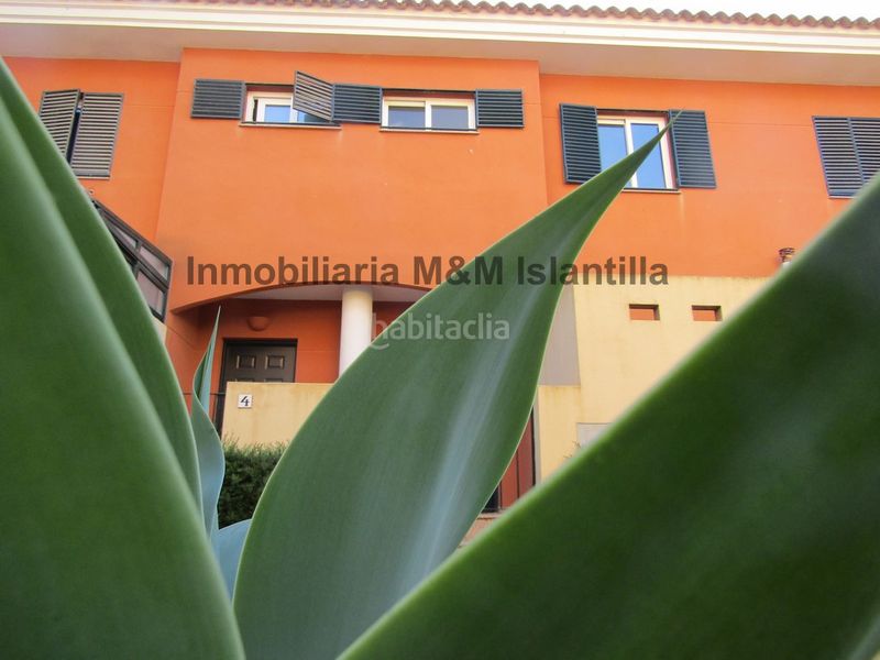 Foto 8fe5bb3a-ff9e-4196-a1fd-57d55ea0a2b7. Casa adossada amb aparcament piscina a Islantilla golf Islantilla