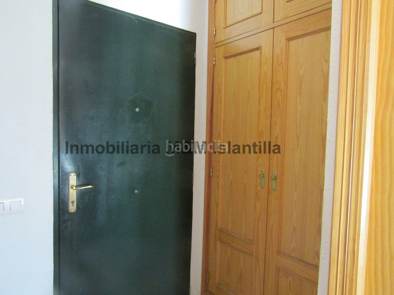 Foto a00c3a50-8d35-4d25-9478-135db9d8663c. Casa adossada amb aparcament piscina a Islantilla golf Islantilla