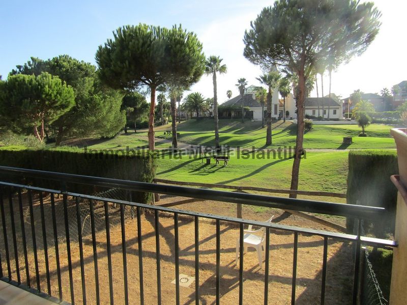 Foto d6466fdc-73cd-4a2f-800b-81770bbe2859. Casa adossada amb aparcament piscina a Islantilla golf Islantilla
