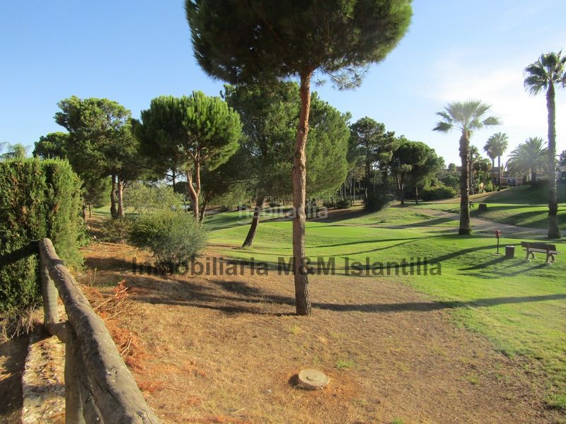 Foto eee79b70-ed56-44ef-b32e-9bc6dc4bfd73. Casa adossada amb aparcament piscina a Islantilla golf Islantilla