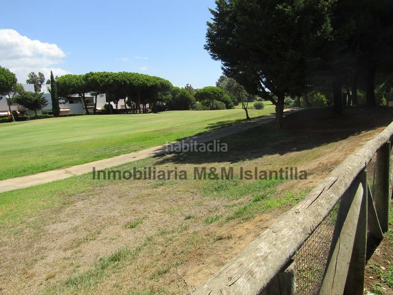 Foto 223e6911-5138-4069-85b9-c07e30a9e734. Casa adossada amb aparcament piscina a Islantilla golf Islantilla