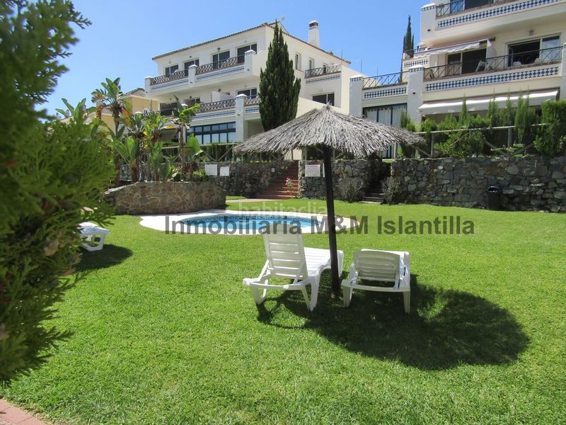 Foto 64f71d93-208e-4f9c-8dbd-f9796e7cf53e. Casa adossada amb aparcament piscina a Islantilla golf Islantilla