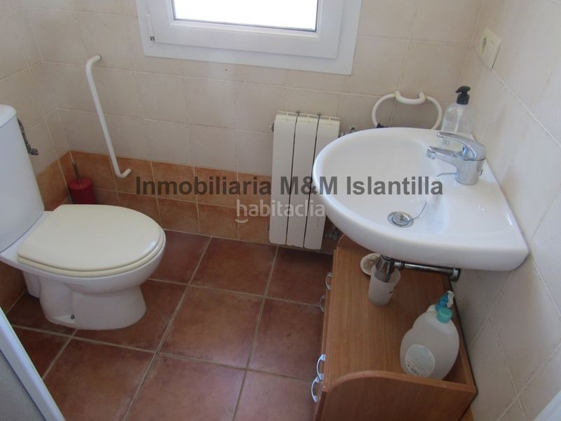 Foto a4b46511-e3e2-4869-b322-f617bc141bbc. Casa adossada amb aparcament piscina a Islantilla golf Islantilla