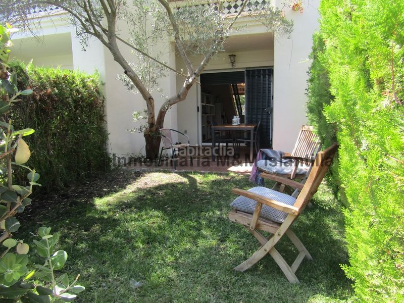 Foto a5c0666c-137e-4114-ac69-d8ce98be7a85. Casa adossada amb aparcament piscina a Islantilla golf Islantilla