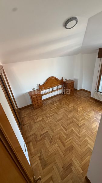 Foto cfe30aa0-ee78-4f7c-a093-d29c9dcaa936. Rent flat with heating parking pool in Navia Vigo