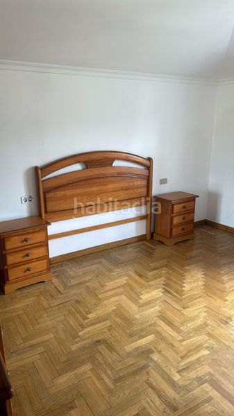 Foto 2620164e-6d4f-476b-b8bb-fa9d9669c987. Alquiler apartamento en rúa redondo 40 piso en urbanización privada con piscina y plaza de garaje en Vigo