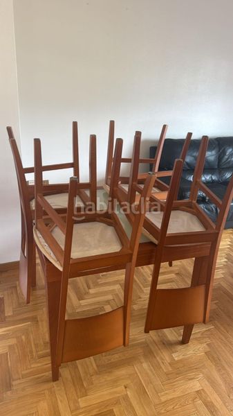 Foto b3210f2e-01e6-4755-b77a-af0799611a85. Alquiler apartamento en rúa redondo 40 piso en urbanización privada con piscina y plaza de garaje en Vigo
